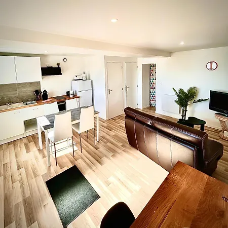 Chaleureux T2 Meuble 5mn Alencon Apartment